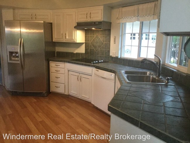 Building Photo - 3 br, 2.5 bath House - 7704 129th Dr. SE