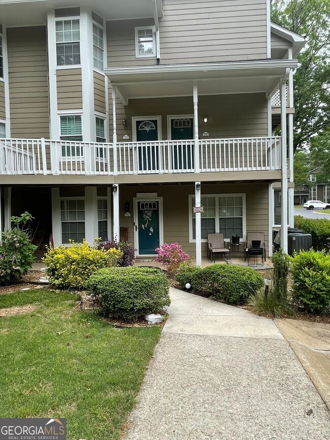 Foto del edificio - 6431 Oakleaf Way