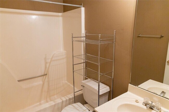 Foto del edificio - 6404 Ashton Cir