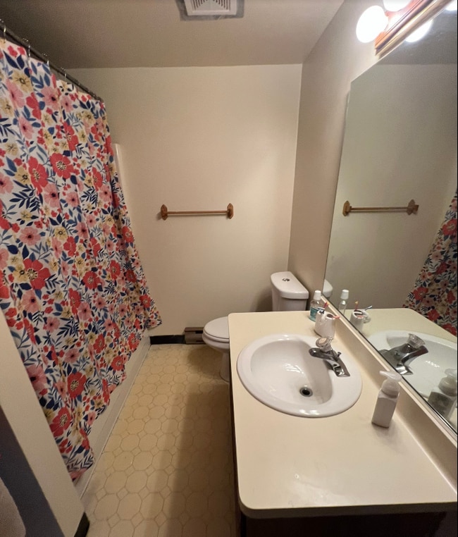 Foto del edificio - 2717 Oppenheim Ct