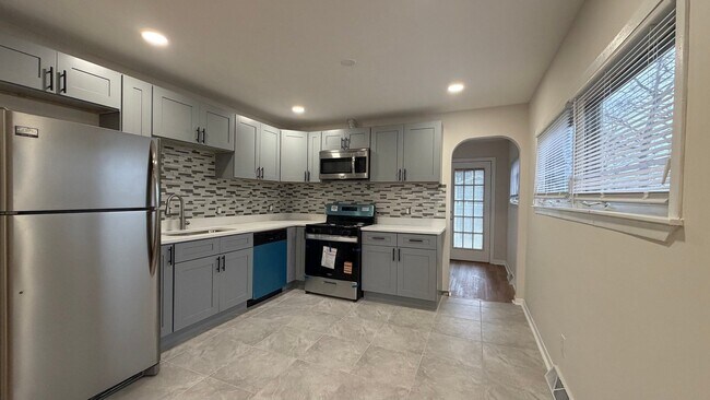 Foto del edificio - 3101 N County Line Rd