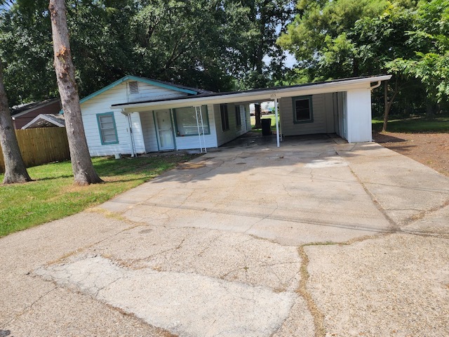 Primary Photo - 1715 S Bayou St