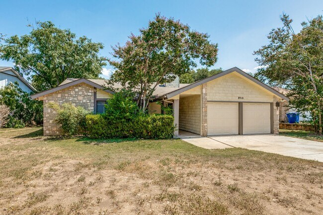 Building Photo - 4-BEDROOM SINGLE STORY IN SILVER CREEK