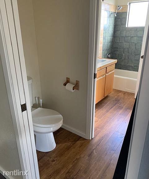 Building Photo - 3 br, 2 bath House - 404 Mott Ave