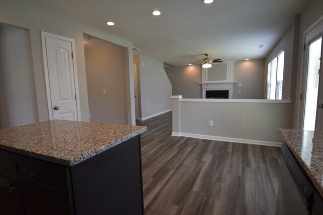 Building Photo - 4000 Crowfield Dr