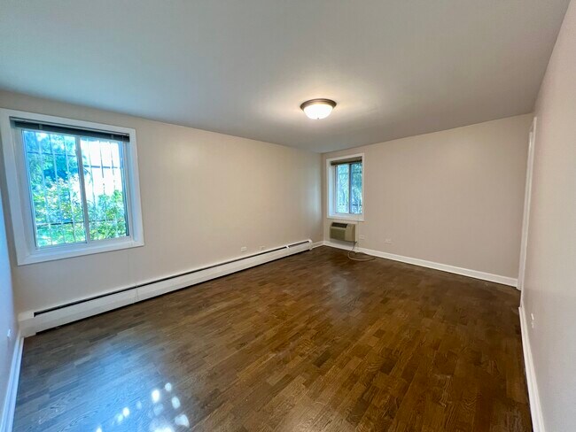 Building Photo - 777 Hinman Ave