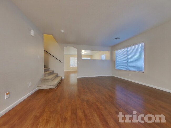 Building Photo - 1462 S 220th Ln