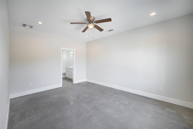 Foto del edificio - 500 Harmon Hills Cove