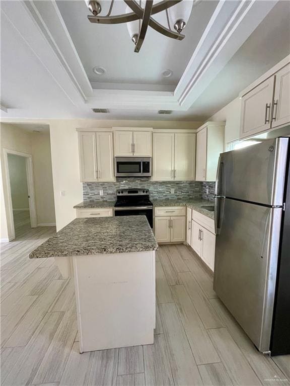 Building Photo - 21 S Iris St