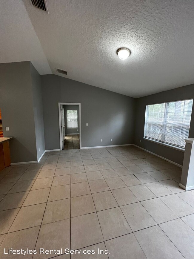 3 br, 2 bath House - 7651 Bob-o-link photo'