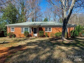 Building Photo - 943 Norland Rd