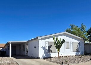 Building Photo - 11275 N 99th Ave