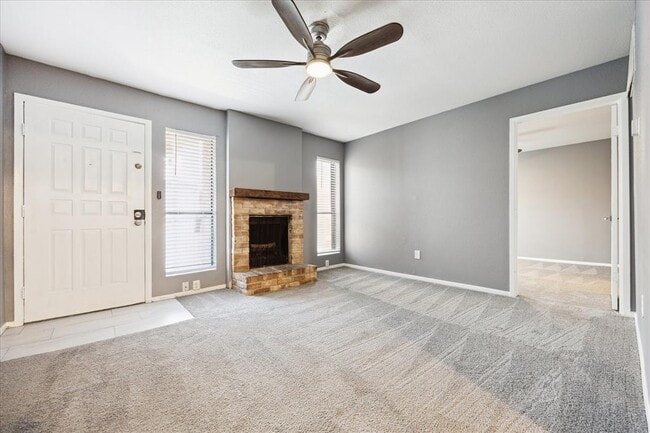 Building Photo - 2100 Wilcrest Dr