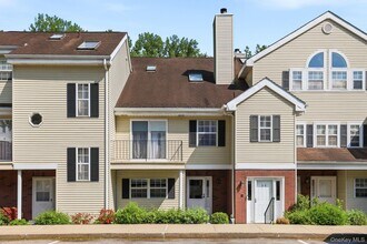 Building Photo - 599 Midland Ave