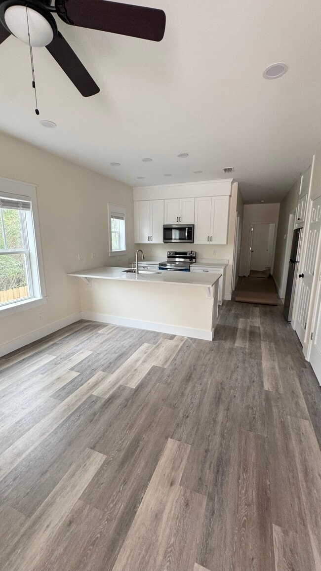 Building Photo - 1322 Fairland Ave