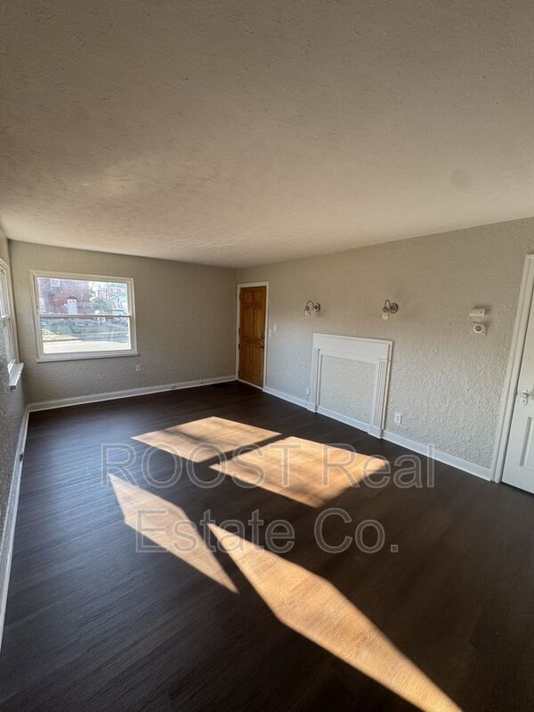 Foto del edificio - 321 W Norman Ave