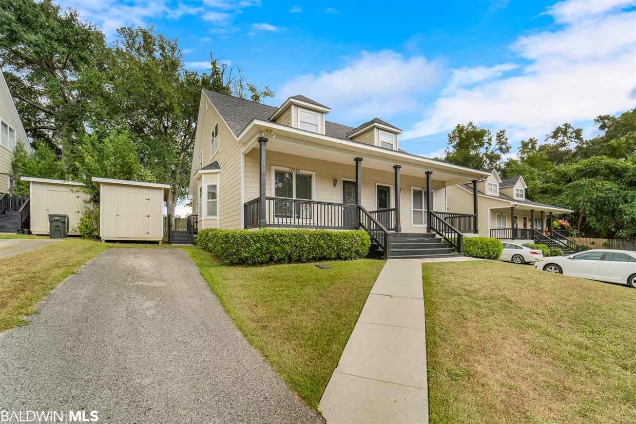 Primary Photo - 17460 Pandion Ridge