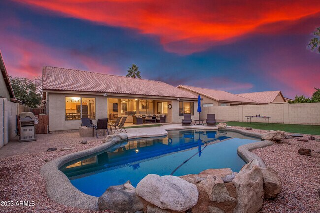 Building Photo - 4037 W Irma Ln