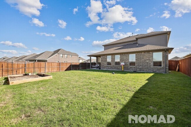 Building Photo - 1.5 month RENT FREE - Corner Lot 5BR 4 Bat...