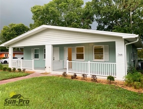 Building Photo - 748 Bethune St