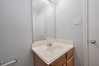 Building Photo - 2123 Gable Hollow Ln