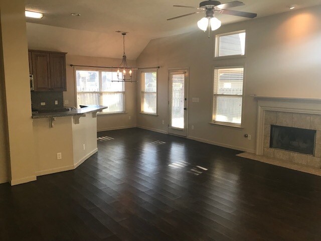 Building Photo - 9712 Silver Bell Ct