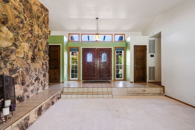 Foto del edificio - 15715 Johnson Rd