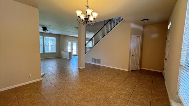 Building Photo - 2211 Bent Bow Dr