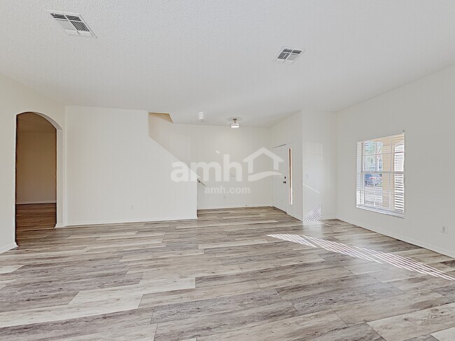 Foto del edificio - 2219 Darlin Cir