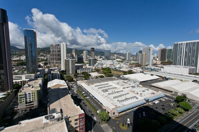 Building Photo - 600 Ala Moana Blvd