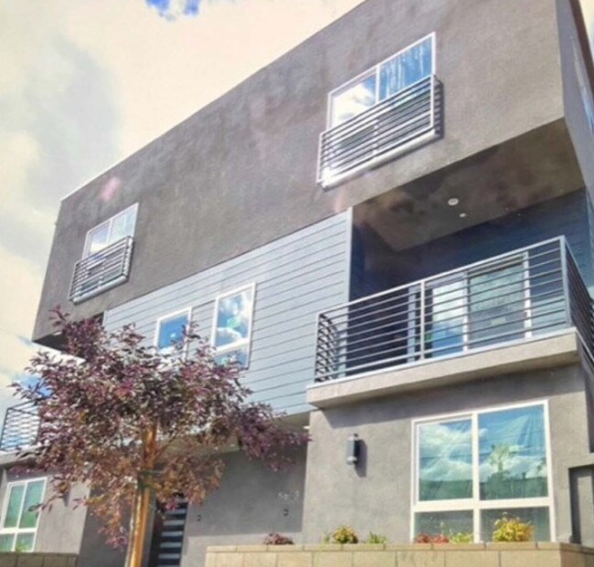 Apartamento moderno - 5653 Fair Ave