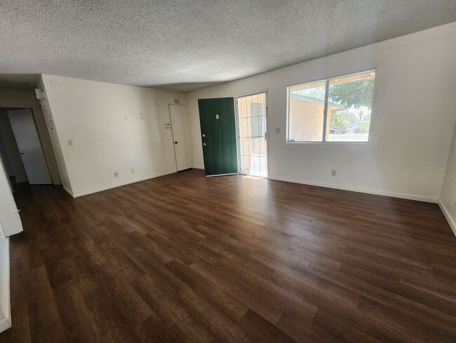 Building Photo - 6444 Palo Verde Ave