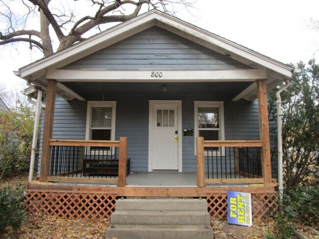Building Photo - 4 bedroom for JUNE
