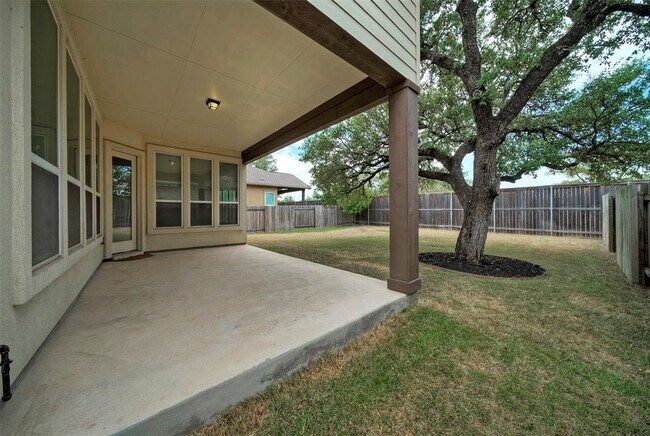 Foto del edificio - 9412 Ivalenes Hope Dr