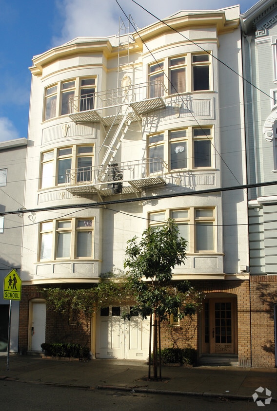 Primary Photo - 2331-2335 Jones St