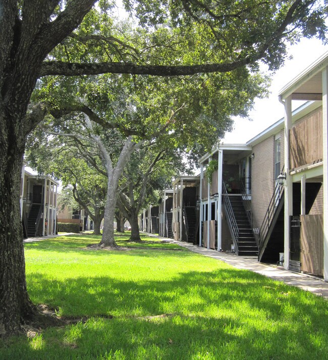 Bayou Oaks Apartments Lafayette, LA