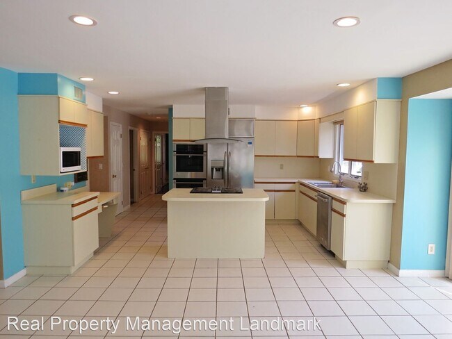 Foto del edificio - 6 br, 3 bath House - 11 Deanna Ct