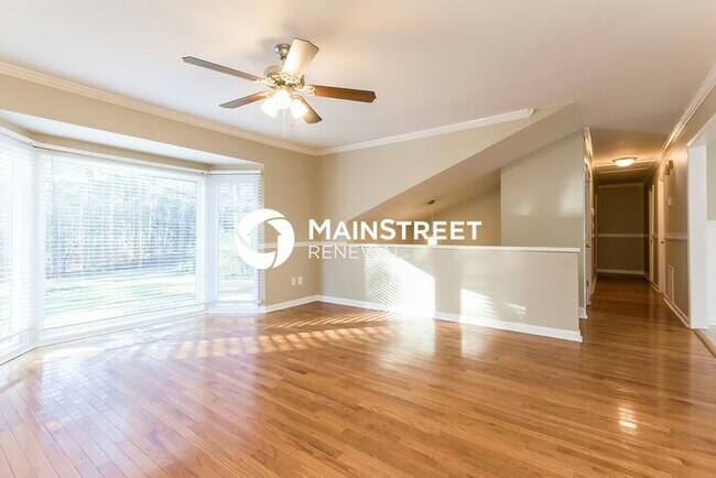 Building Photo - 4 Bedroom Pet-Friendly Home in Acworth, GA...
