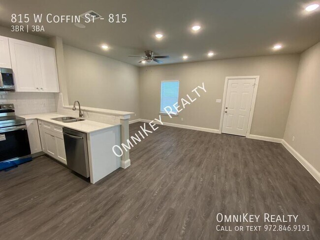 Foto del edificio - 813-815 W Coffin St
