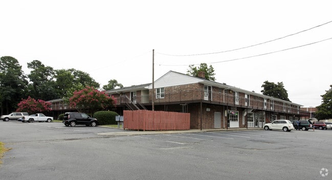 Building Photo - Spring Road Apartments