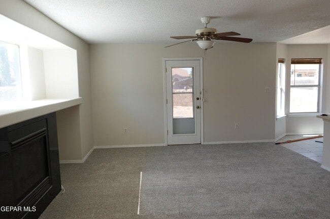 Building Photo - 661 Paseo Sereno Dr