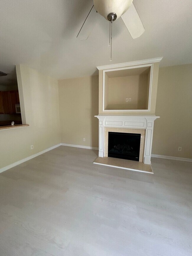 Foto del edificio - Exclusively Offered by Muse Realty, LLC