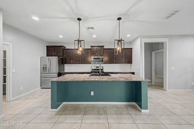 Building Photo - 1041 Glen Canyon Dr