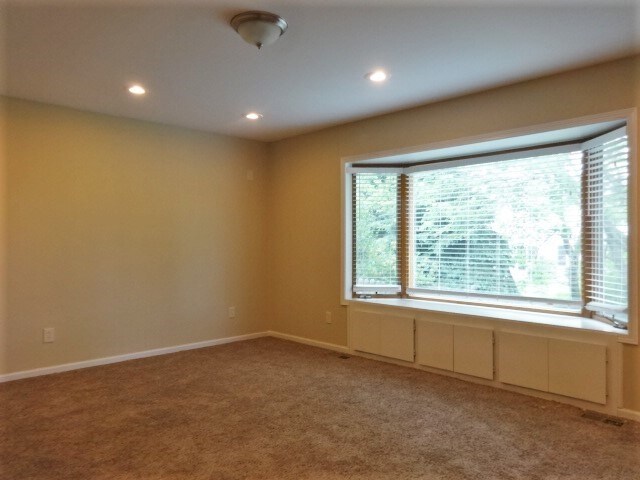 Building Photo - 26316 W Cricket Court