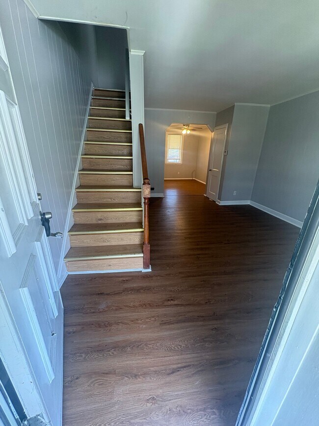 Foto del edificio - 333 N Grantley St