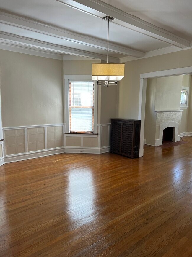 Foto del edificio - 120 S Taylor Ave