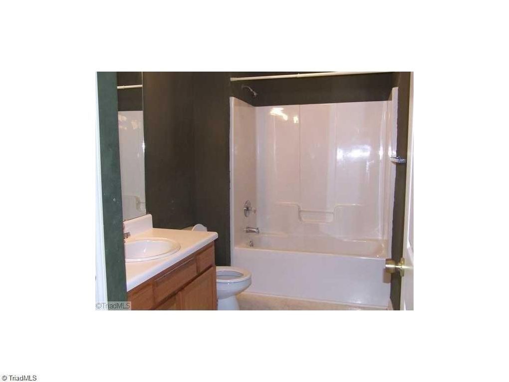 Building Photo - 802 Moultrie Ct