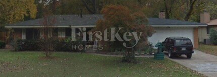 Building Photo - 7000 Meadowbrook Dr