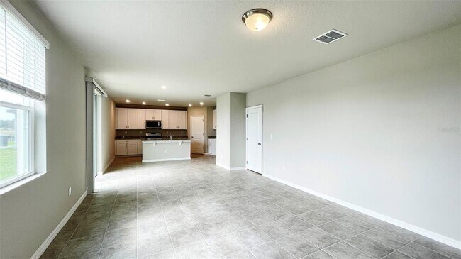 Building Photo - 10025 Daybreak Glen
