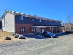 Building Photo - 2559 Prospect Rd